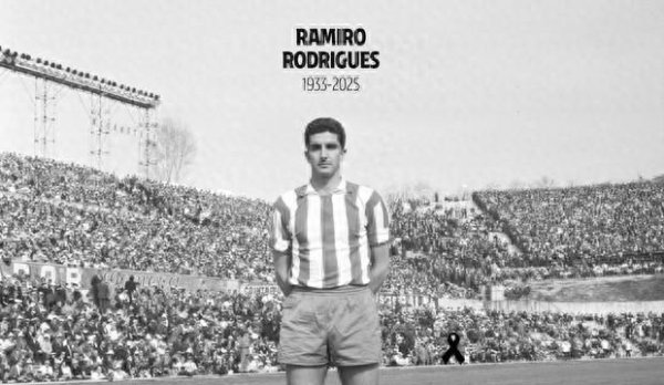 Tiền vệ huyền thoại Atletico Madrid Valente đã qua đời ở tuổi 92 và giành được danh hiệu như Cup ngư