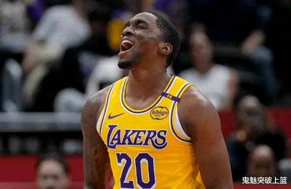 Anh ta bị Lakers sa thải một cách tàn nhẫn! Mất 3 triệu đô la Mỹ! Anh ấy trở thành nạn nhân của nhượng quyền thương mại của Smart